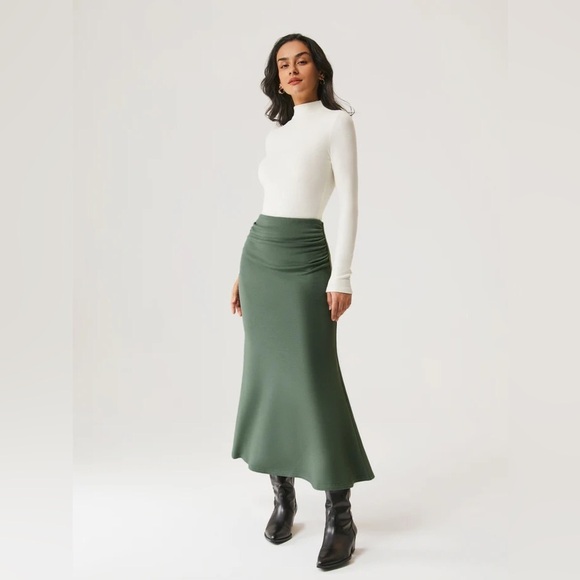OGL Heavy Thermal Mermaid Maxi Skirt medium - Picture 1 of 5